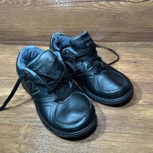 New Balance 813 Walking Shoes WW813BK Black Leather Womens Size 9.5 D Wide
